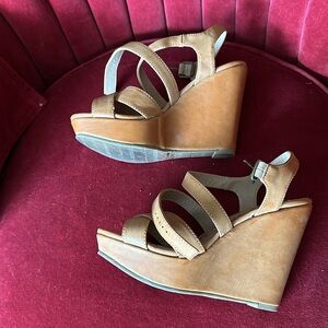 American Rag | high heel Platform sandals | Size: 6.5 | brown beige